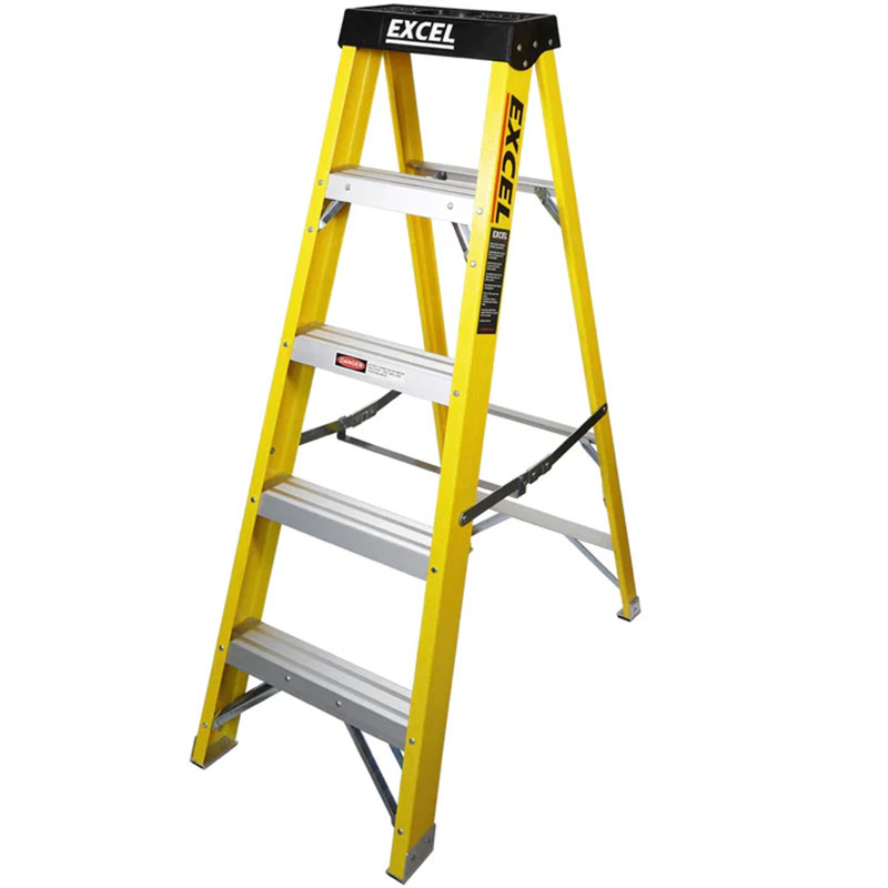 5 Thread Ladder LADDERS 5 TREAD FIBREGLASS STEPLADDER (1.3m) - Brighton Tools